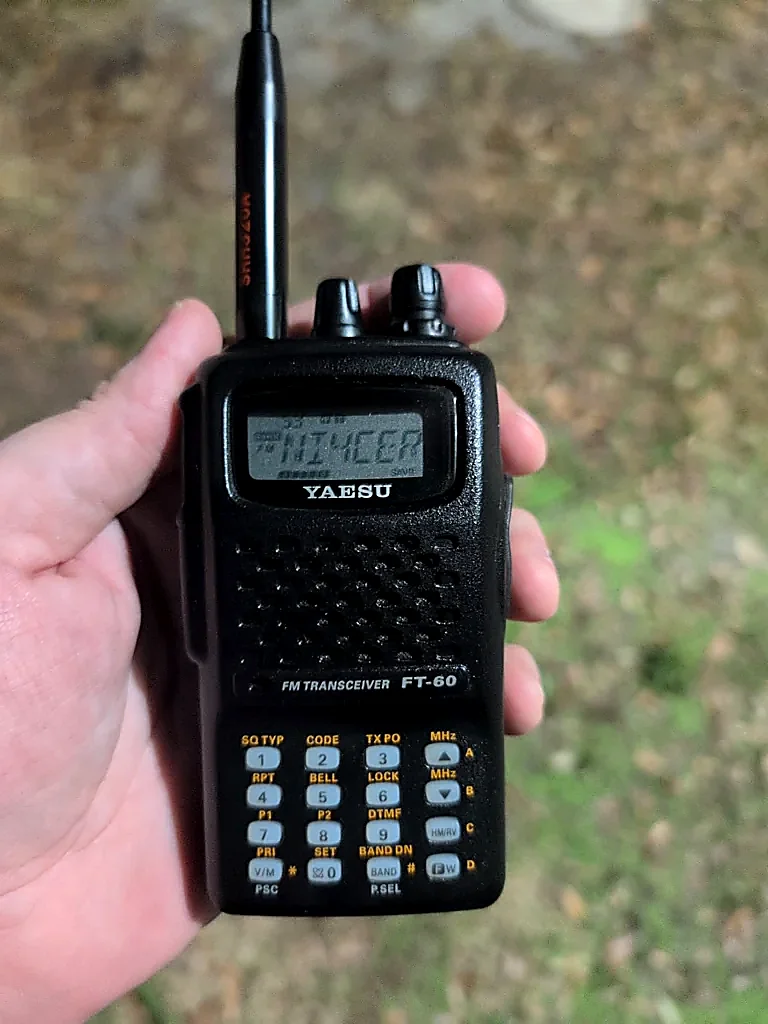 Yaesu FT-60R